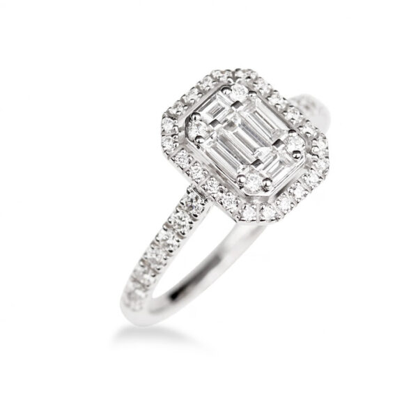 Bague diamants baguette entourage diamants